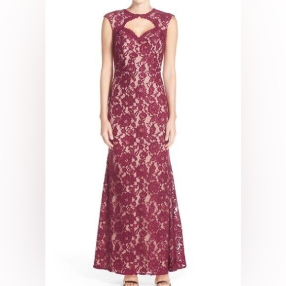 New XSCAPE PEEKABOO CUTOUT A-LINE LACE WINE/NUDE GOWN DRESS with Fishtail hem 6P - Picture 1 of 10